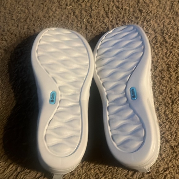 Slip on shoes - Picture 3 of 4